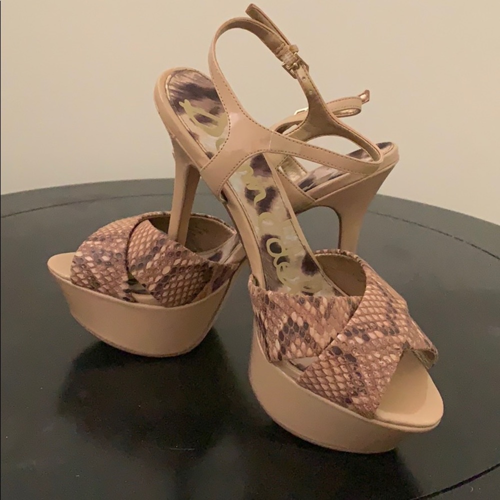 Like new Sam Edelman platform heels!